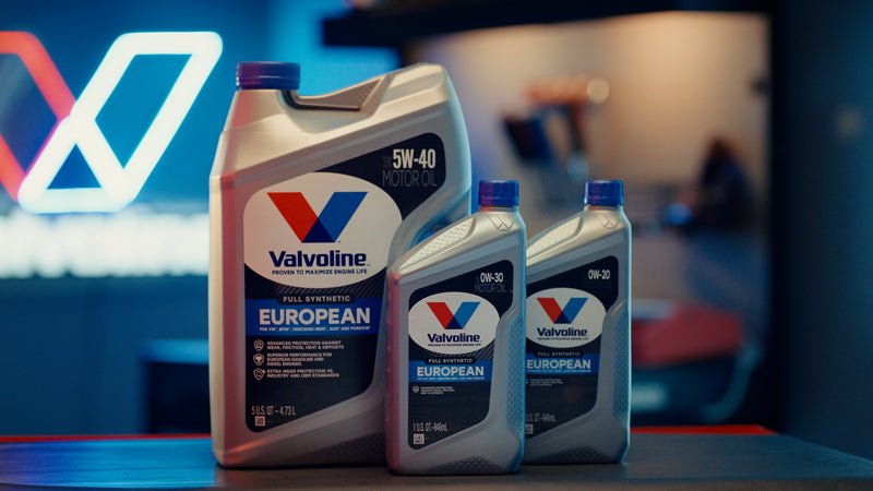  Valvoline Aceite de motor sintético completo SAE 5W-40 para  vehículos europeos de 5 cuartos de galón : Automotriz